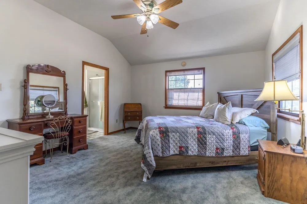 2062 Fm 1291 Fayetteville, TX 78940