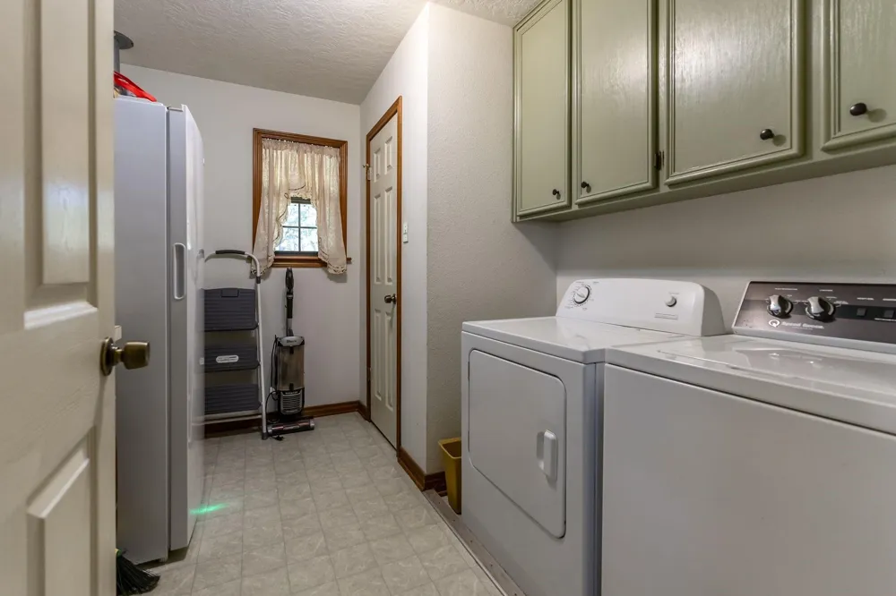 2062 Fm 1291 Fayetteville, TX 78940