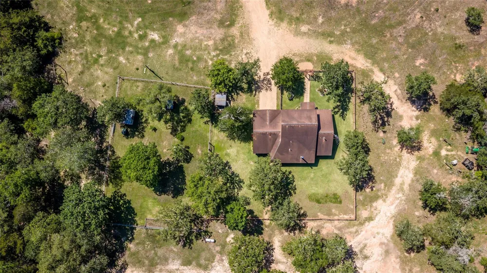 2062 Fm 1291 Fayetteville, TX 78940