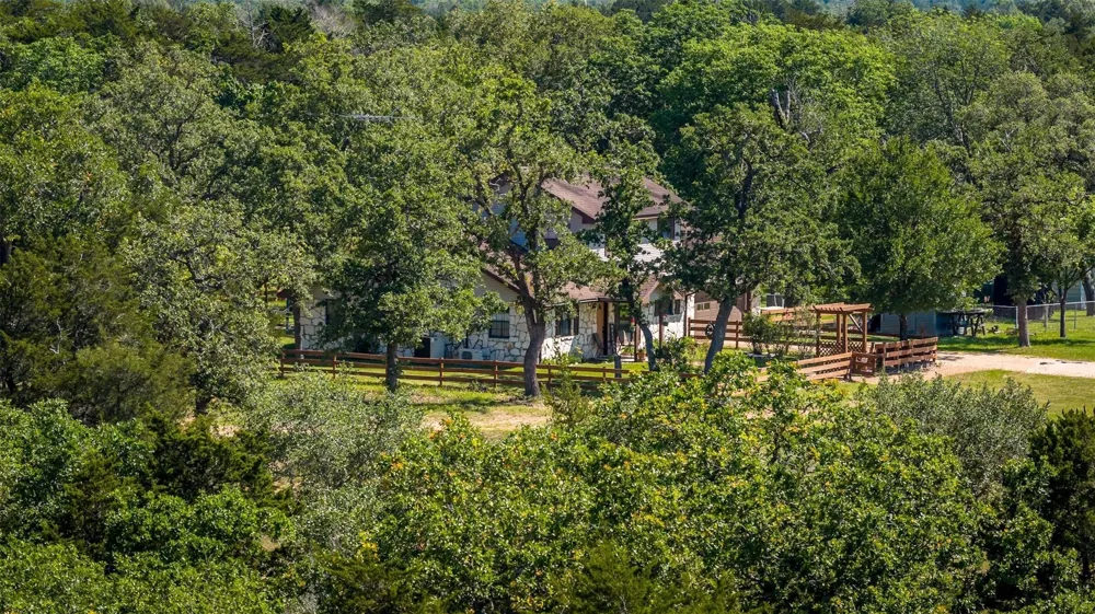 2062 Fm 1291 Fayetteville, TX 78940