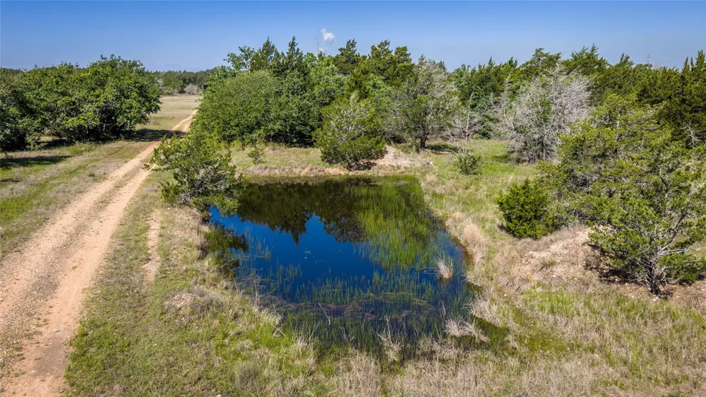 2062 Fm 1291 Fayetteville, TX 78940