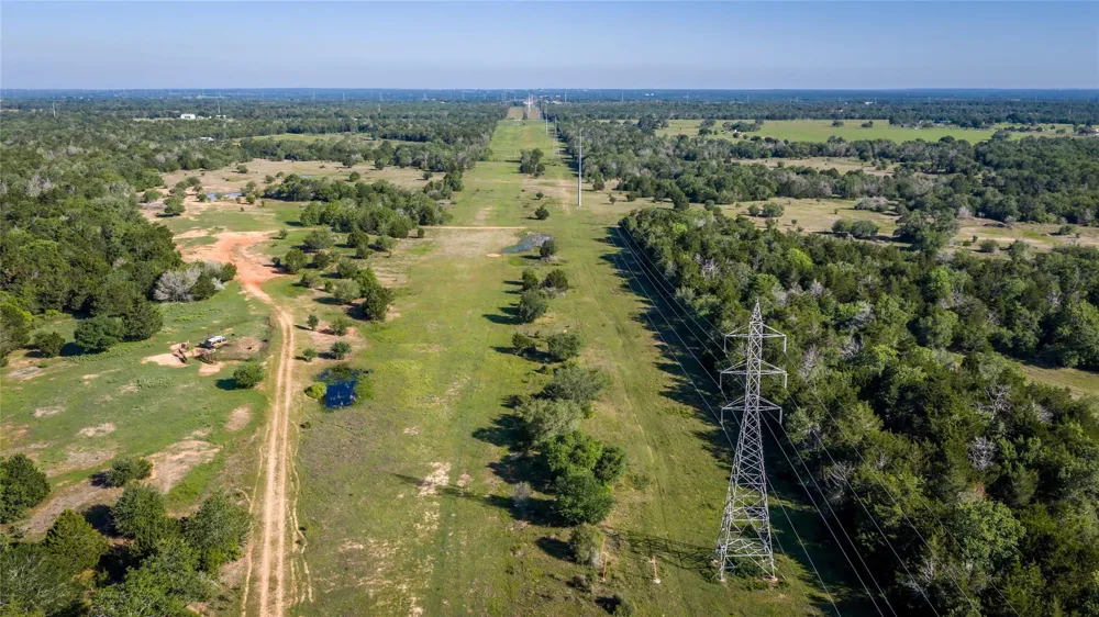2062 Fm 1291 Fayetteville, TX 78940