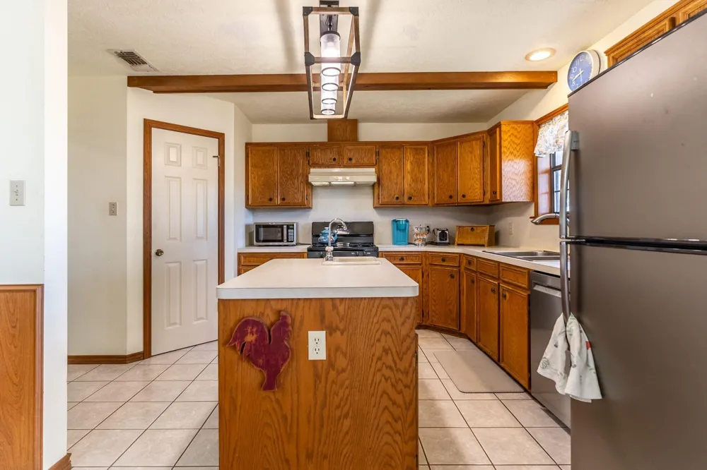 2062 Fm 1291 Fayetteville, TX 78940