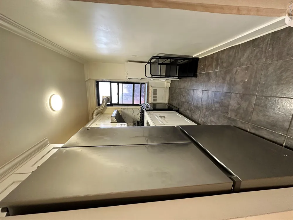 150-29 72 ROAD #6 Flushing, NY 11367