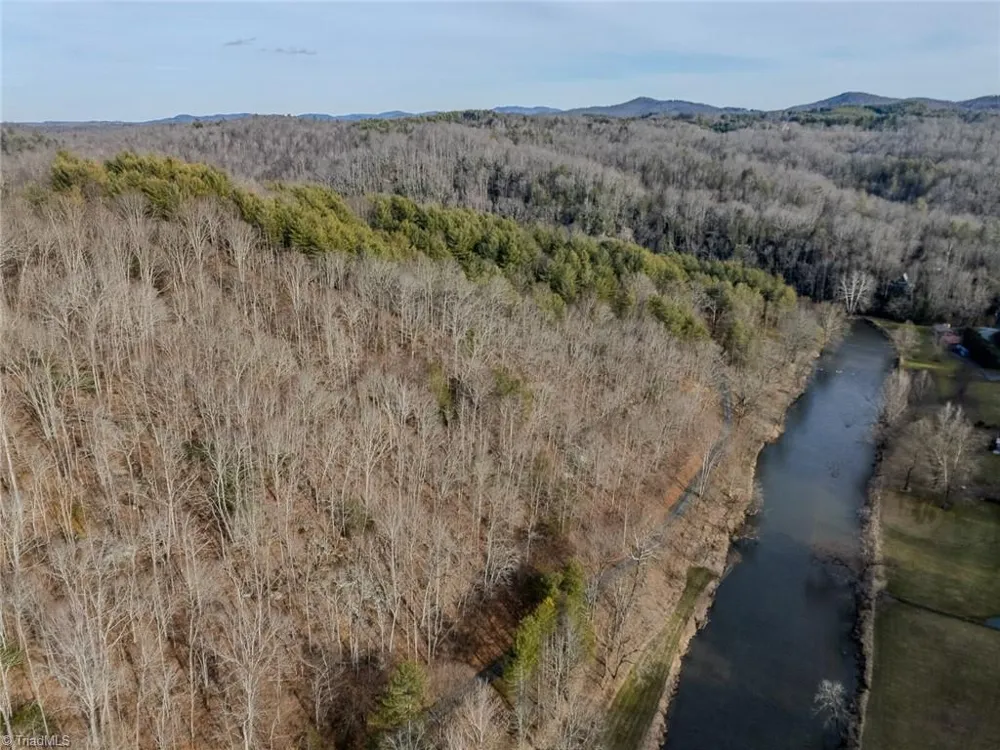 8 & 9 Haven Ridge Lansing, NC 28643