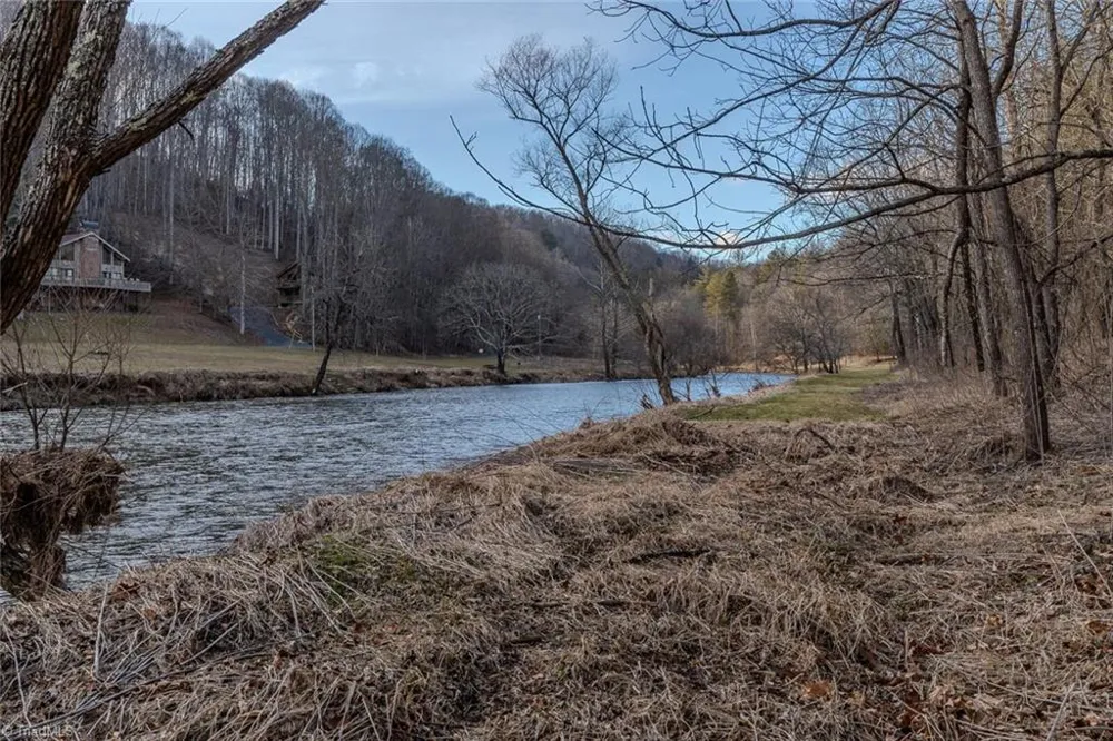 8 & 9 Haven Ridge Lansing, NC 28643