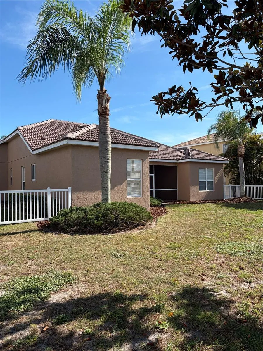 7779 AROLLA PINE BOULEVARD Sarasota, FL 34240