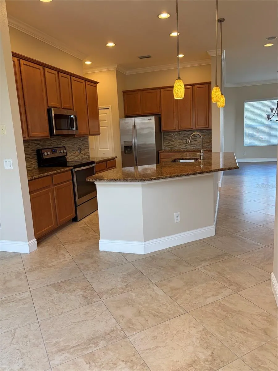 7779 AROLLA PINE BOULEVARD Sarasota, FL 34240