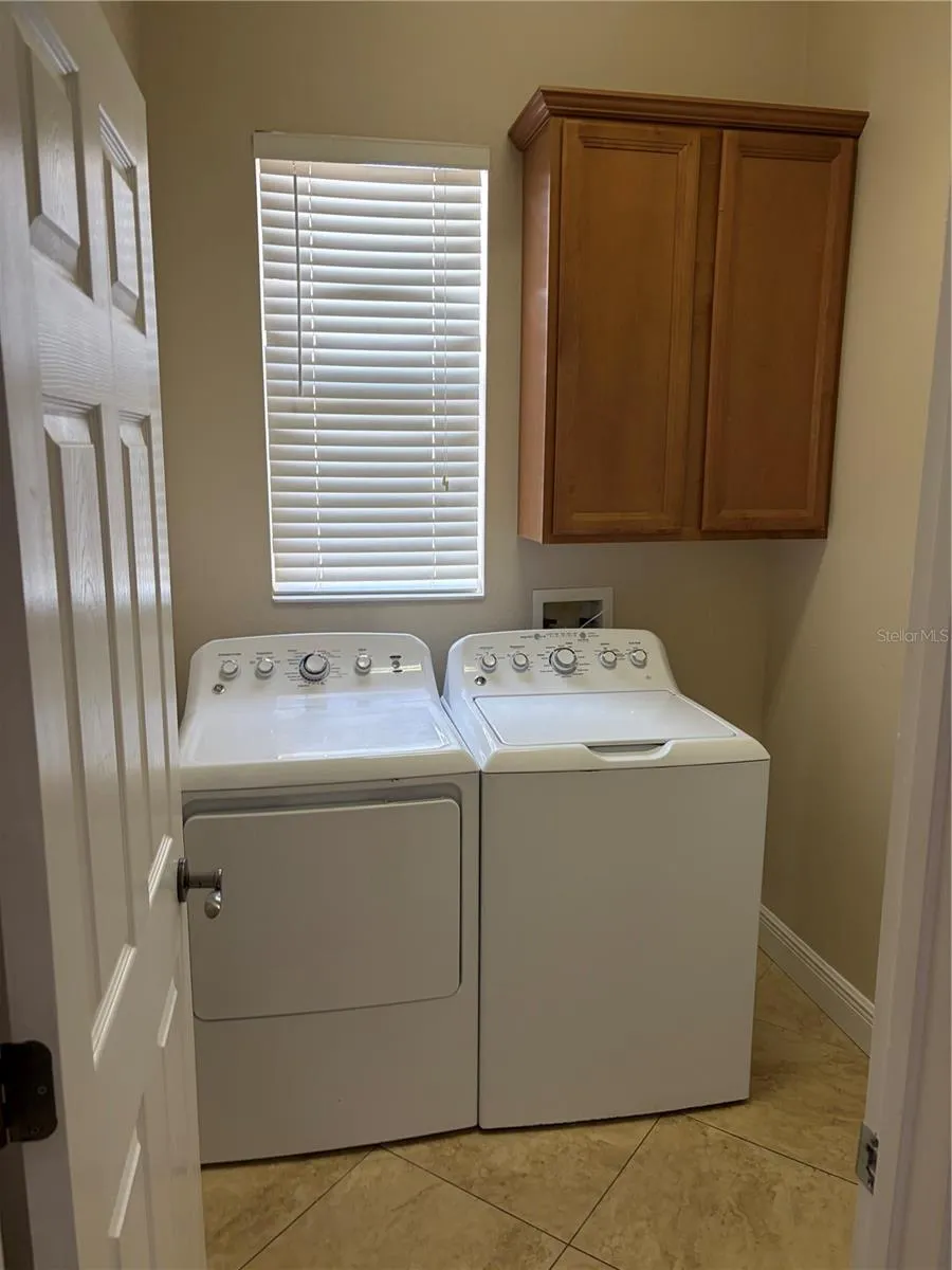 7779 AROLLA PINE BOULEVARD Sarasota, FL 34240