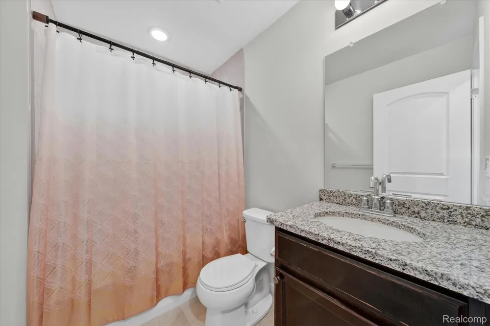 4876 E Ludlow Lane Troy City, MI 48085