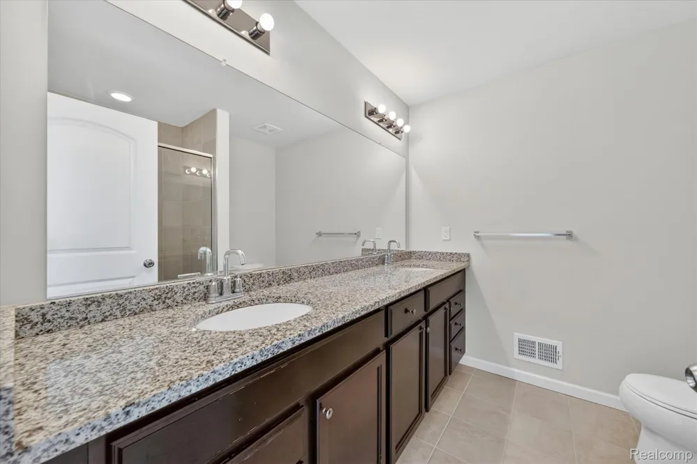 4876 E Ludlow Lane Troy City, MI 48085