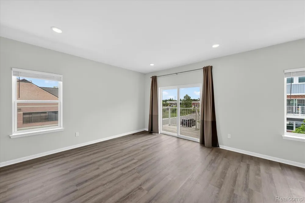 4876 E Ludlow Lane Troy City, MI 48085