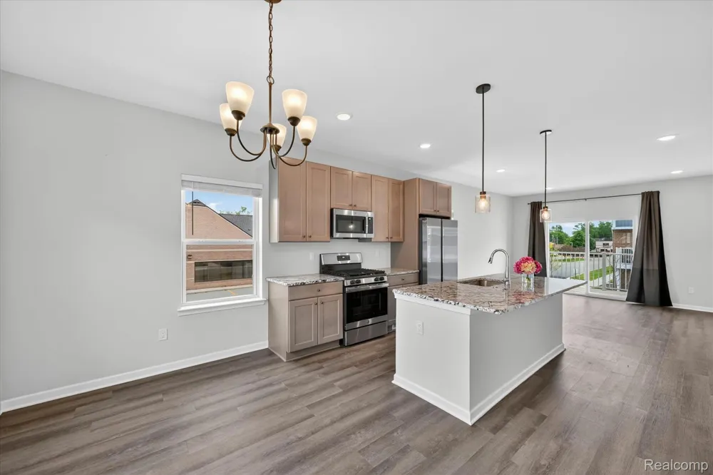 4876 E Ludlow Lane Troy City, MI 48085