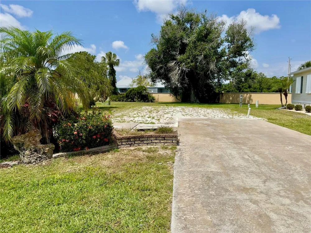 2100 KINGS HIGHWAY #978 Port Charlotte, FL 33980