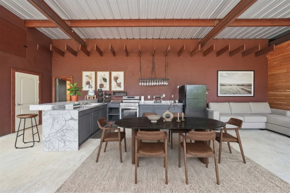 169 Ann Powell Road Smithville, TX 78957