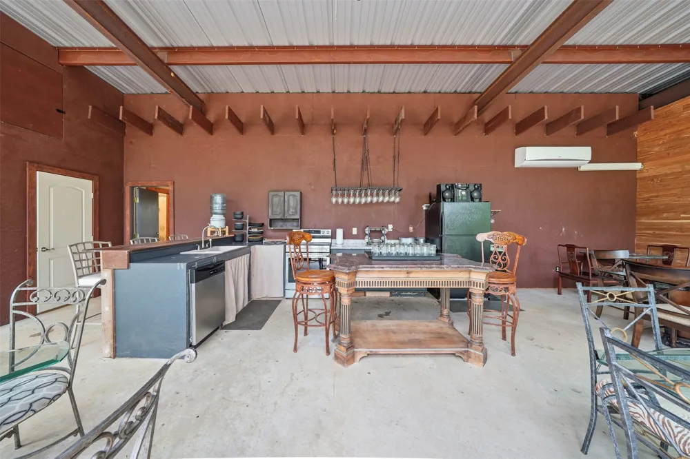 169 Ann Powell Road Smithville, TX 78957