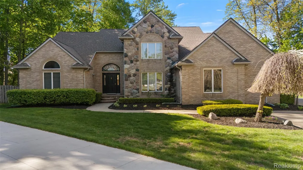 17840 Christine Boulevard Clinton Charter Township, MI 48038