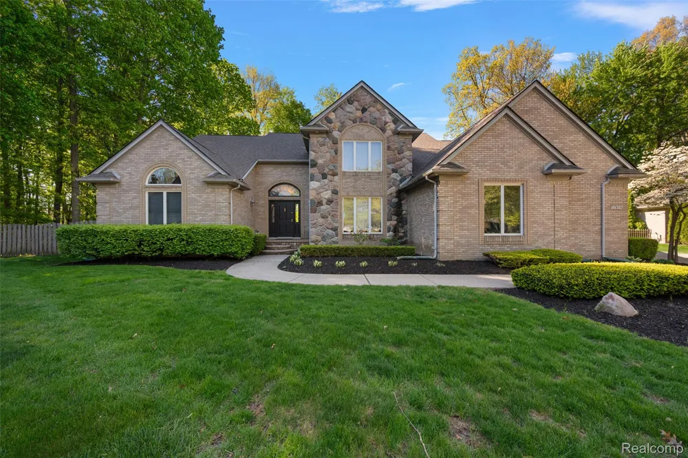 17840 Christine Boulevard Clinton Charter Township, MI 48038