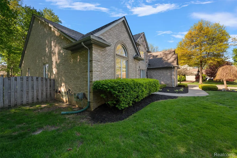 17840 Christine Boulevard Clinton Charter Township, MI 48038