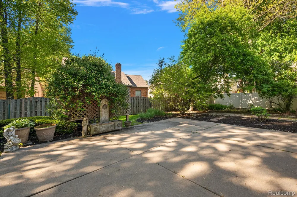 17840 Christine Boulevard Clinton Charter Township, MI 48038