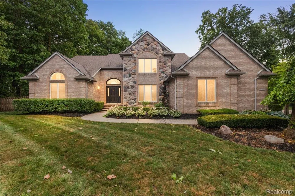 17840 Christine Boulevard Clinton Charter Township, MI 48038
