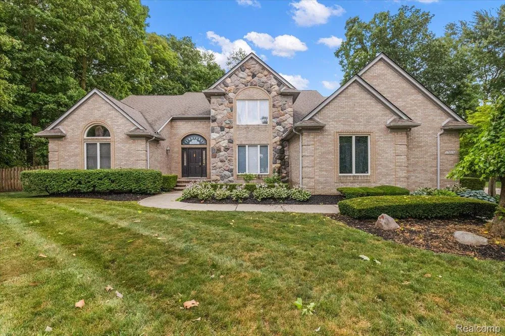 17840 Christine Boulevard Clinton Charter Township, MI 48038