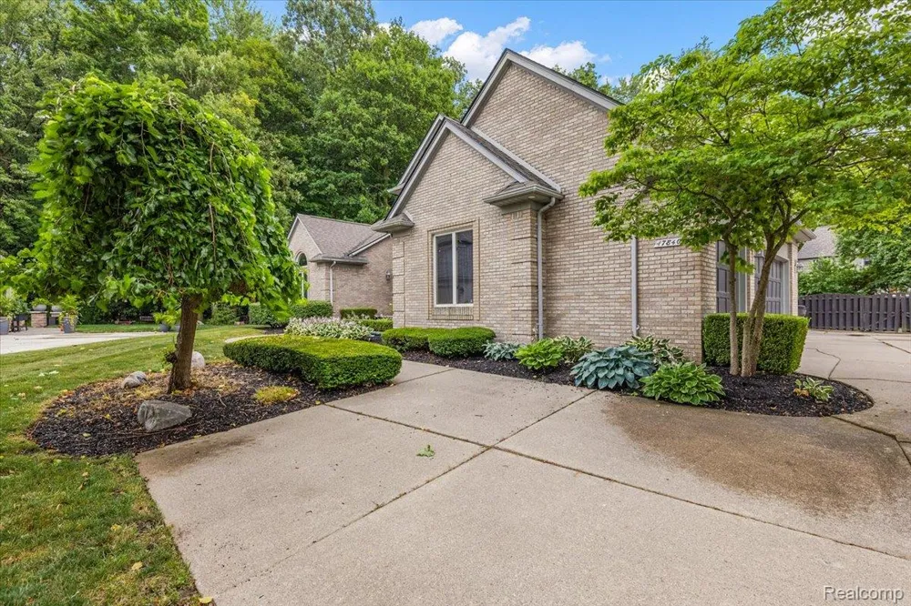 17840 Christine Boulevard Clinton Charter Township, MI 48038