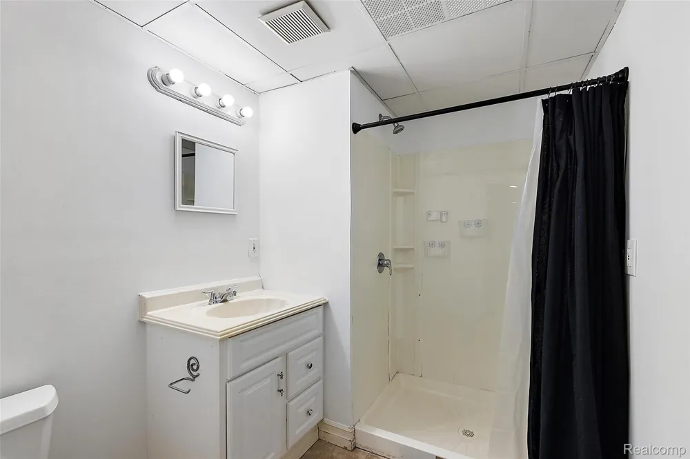 17840 Christine Boulevard Clinton Charter Township, MI 48038
