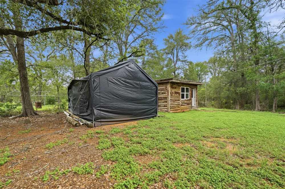 169 Ann Powell Road Smithville, TX 78957