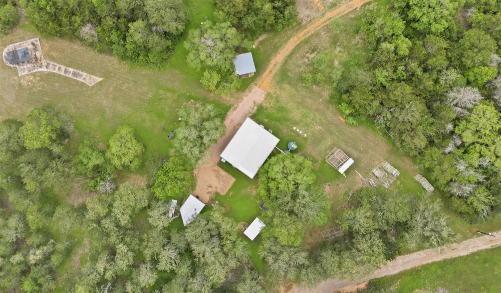 169 Ann Powell Road Smithville, TX 78957