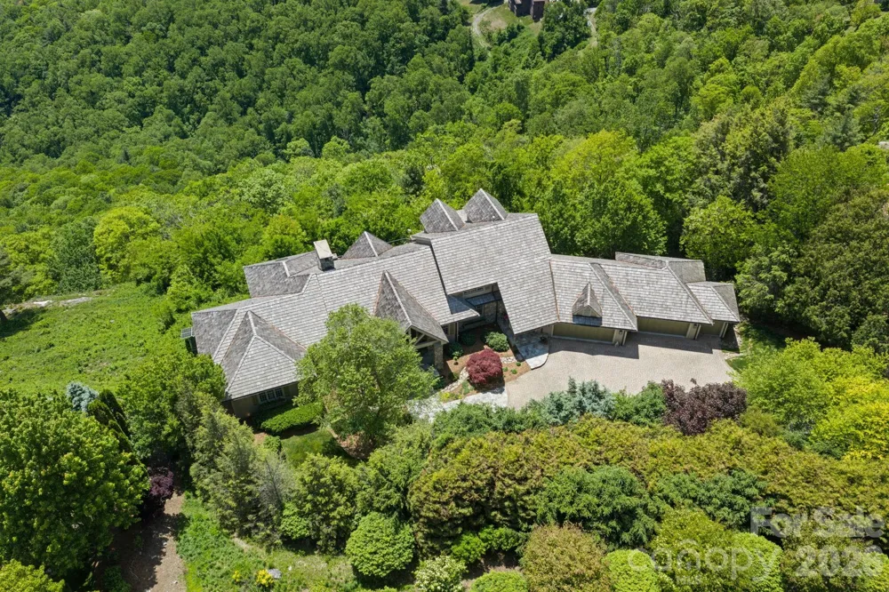 1938 Main Street Blowing Rock, NC 28605