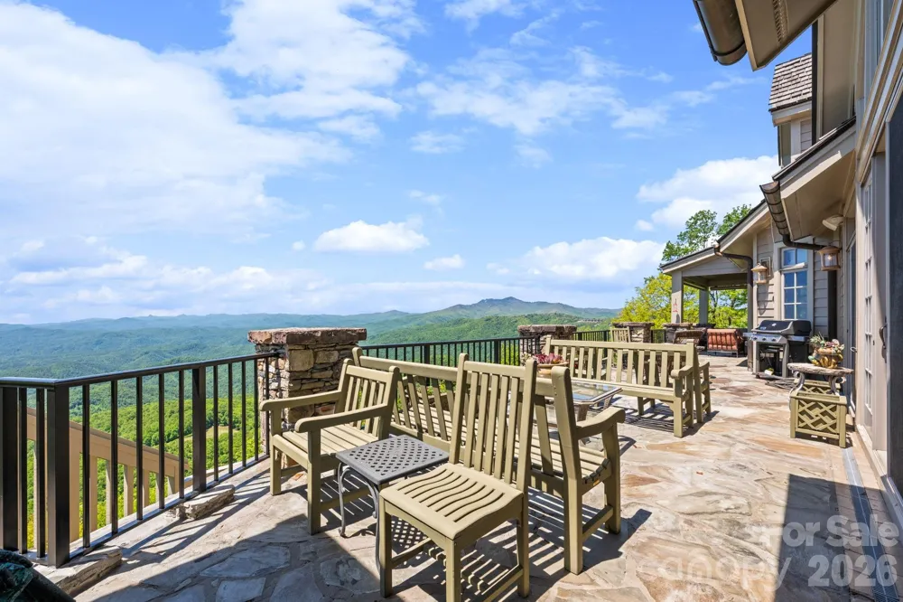 1938 Main Street Blowing Rock, NC 28605