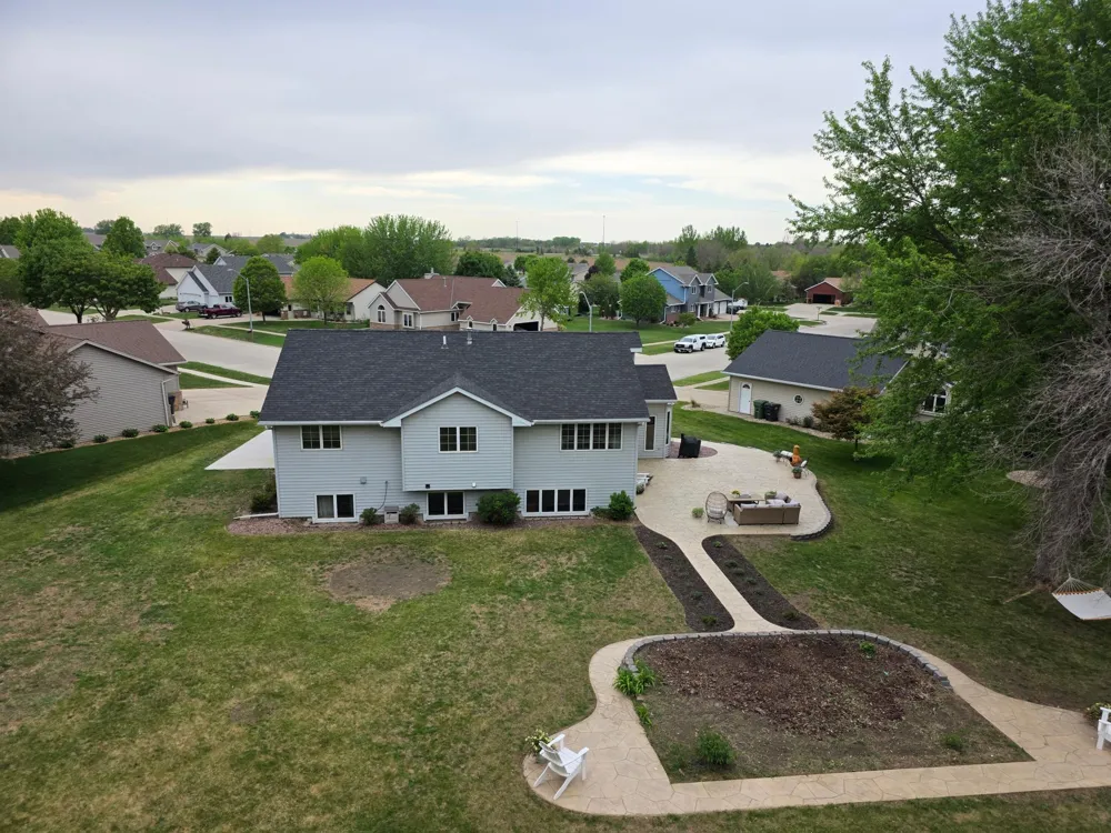 885 Briarwood Drive Worthington, MN 56187