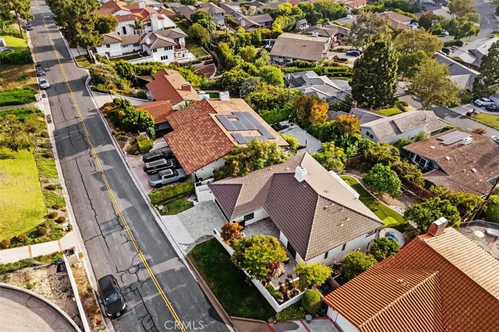 1629 Via Zurita Palos Verdes Estates, CA 90274
