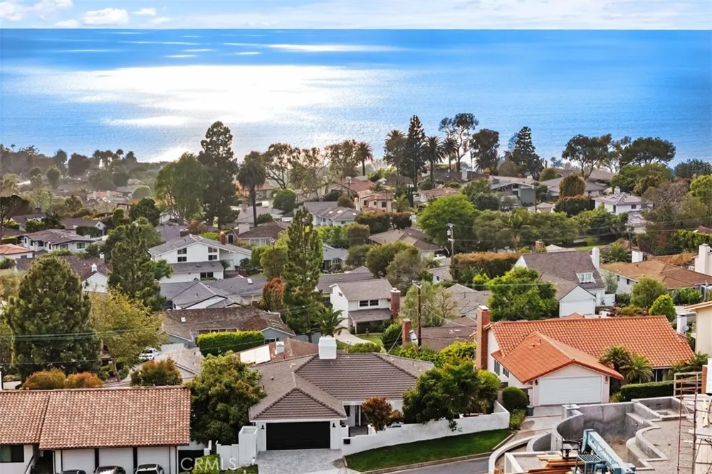 1629 Via Zurita Palos Verdes Estates, CA 90274