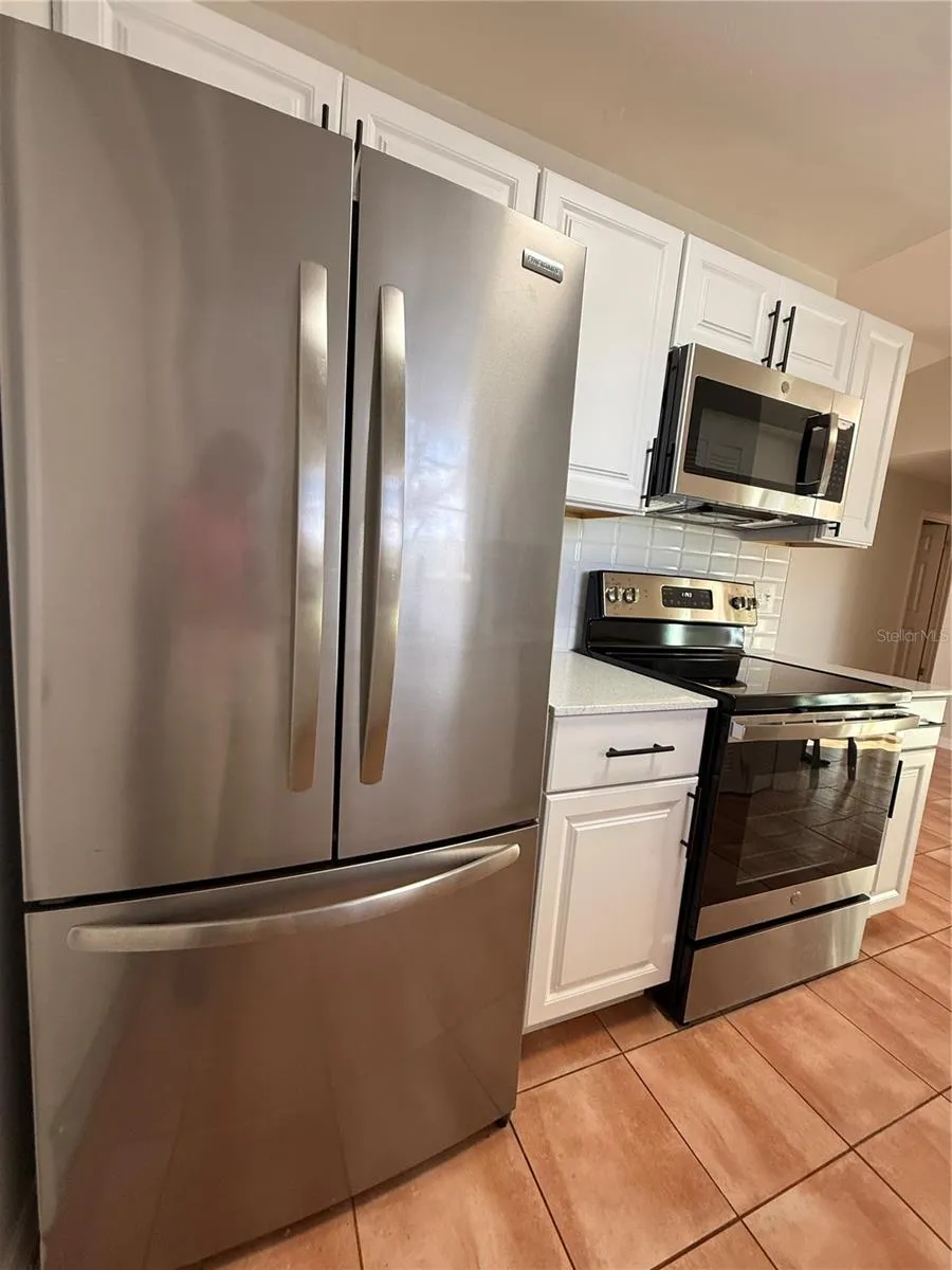 7320 ANSTEAD CIRCLE Orlando, FL 32810
