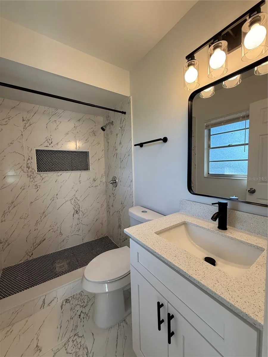 7320 ANSTEAD CIRCLE Orlando, FL 32810