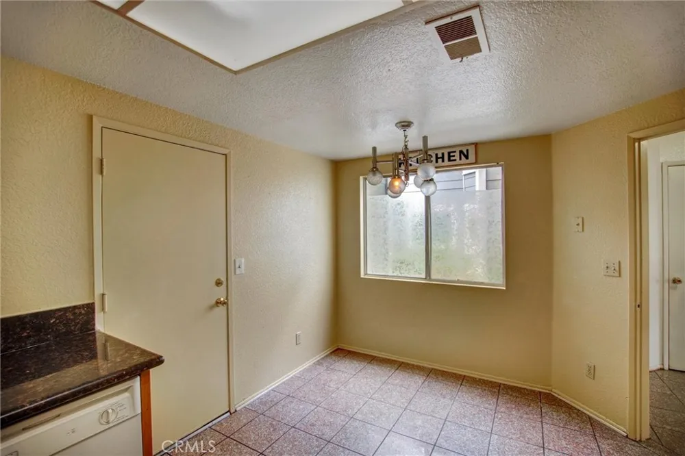 12168 Mount Vernon #47 Grand Terrace, CA 92313