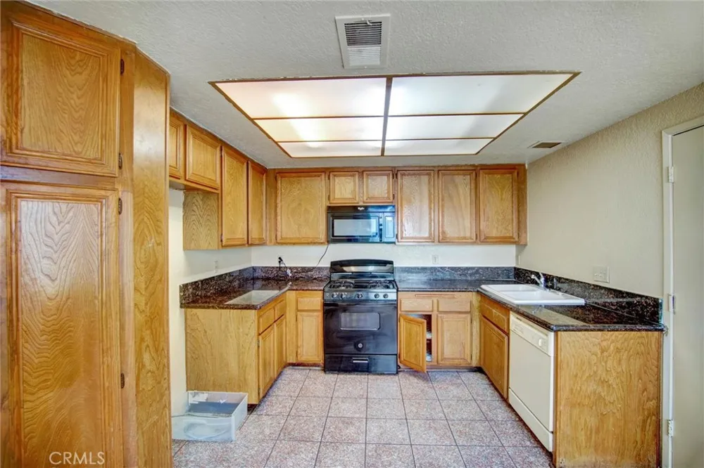 12168 Mount Vernon #47 Grand Terrace, CA 92313