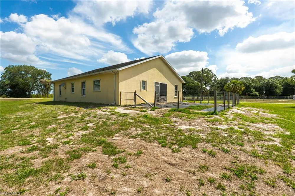 166 Pine Cone Avenue Montura Ranches, FL 33440