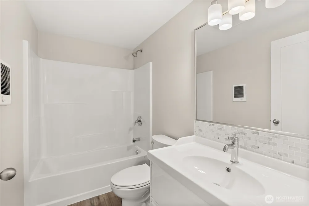 1642 State Route 105 Grayland, WA 98547