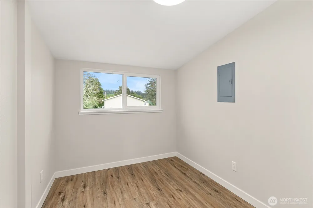 1642 State Route 105 Grayland, WA 98547