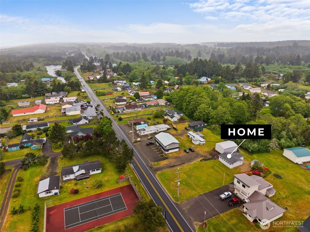 1642 State Route 105 Grayland, WA 98547