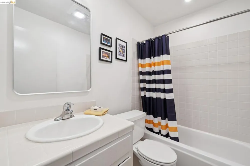 2 Panoramic Way #105 Berkeley, CA 94704