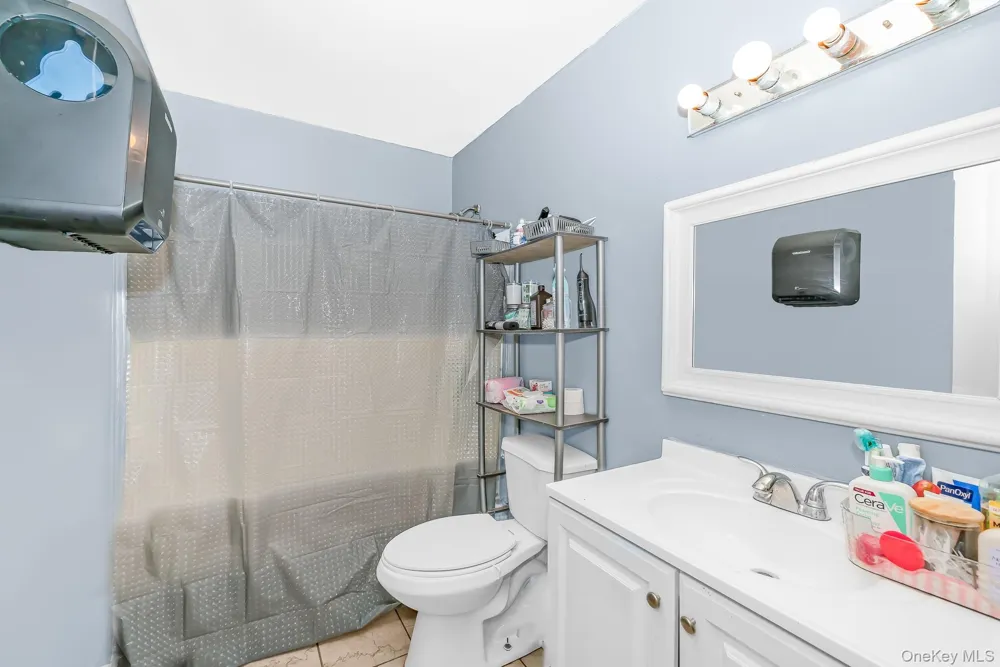 103 Gates Avenue Central Islip, NY 11722