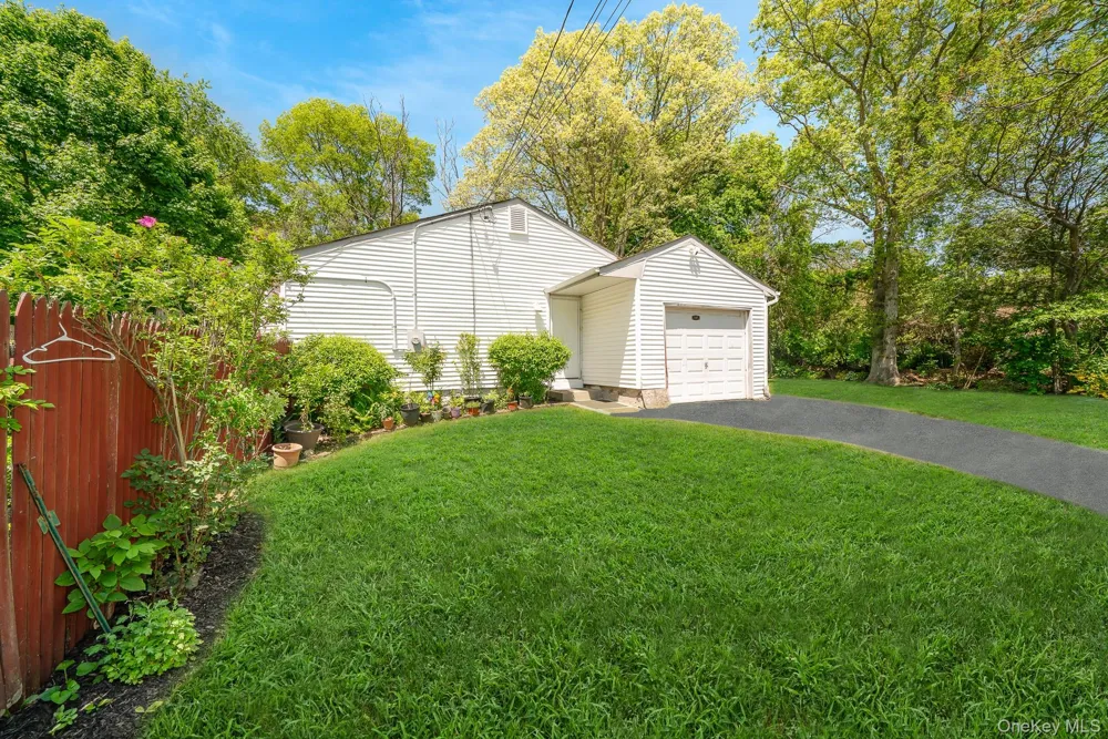 103 Gates Avenue Central Islip, NY 11722