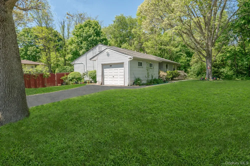 103 Gates Avenue Central Islip, NY 11722