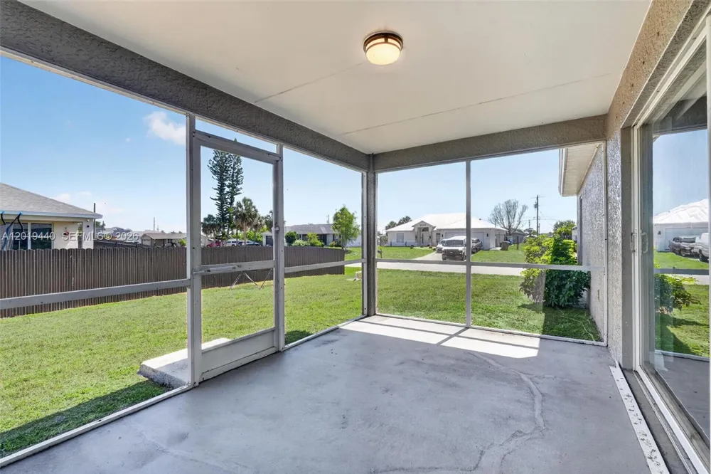 409 NE 25th Ter Cape Coral, FL 33909