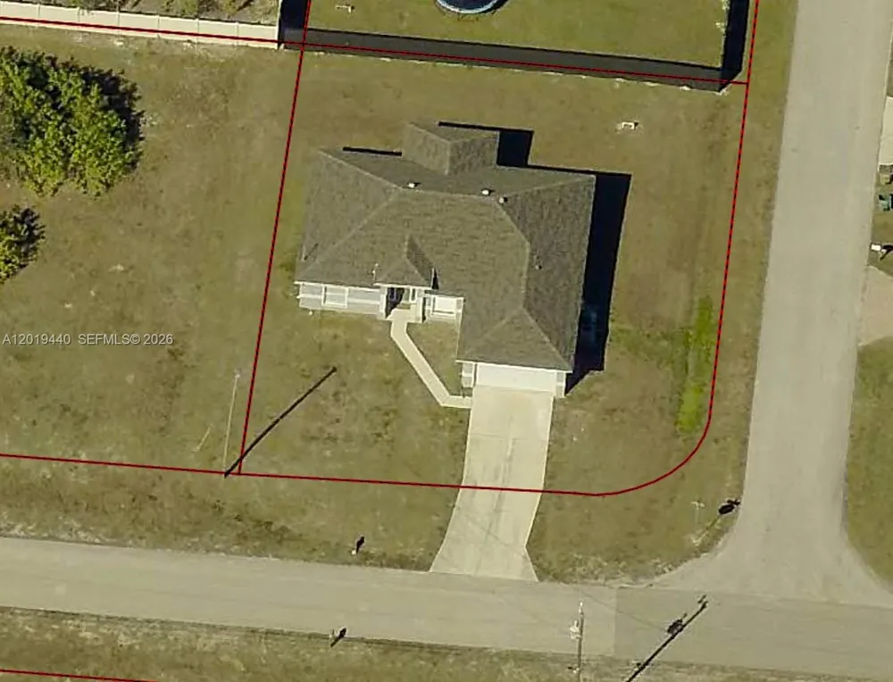 409 NE 25th Ter Cape Coral, FL 33909