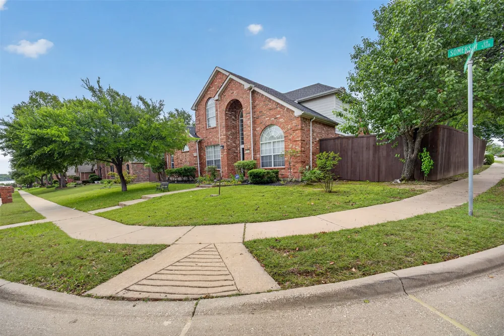 5314 Somerset Drive Rowlett, TX 75089